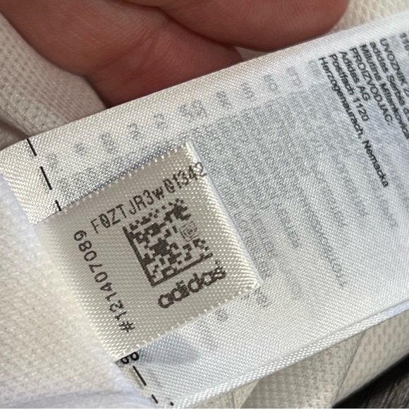 NWT Adidas Yuengling Flight 3 Button Golf Shirt.  Women's Size M. - Picture 14 of 15